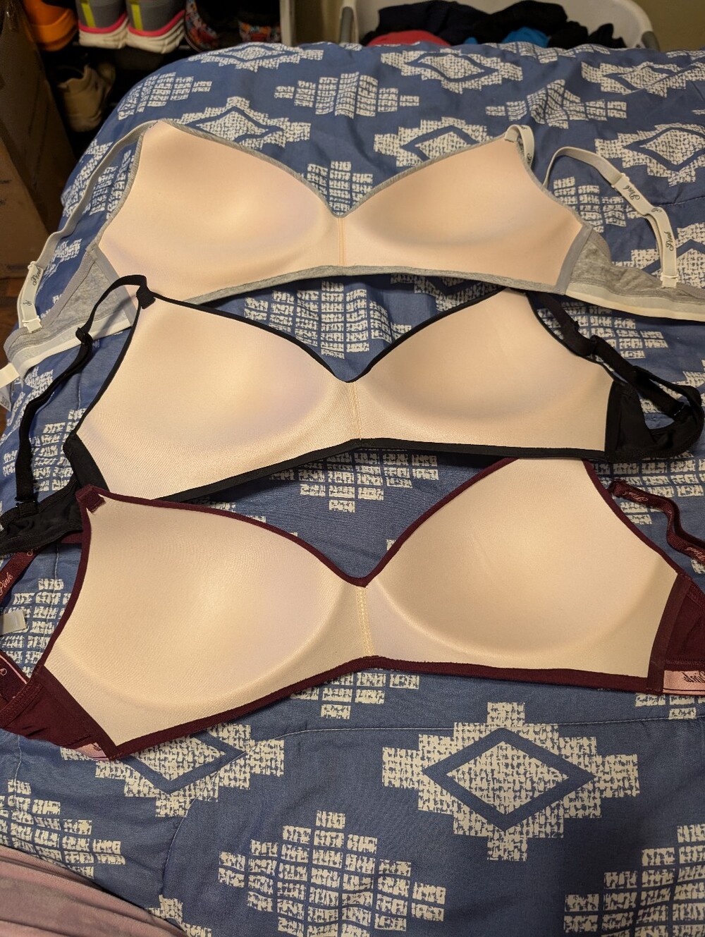 3 Bras!!!!! - Picture 5 of 8